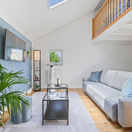 Apart21 - Blue - Maisonette - Netflix - Parking - Near Audi อินโกลชตัดต์ ภายนอก รูปภาพ