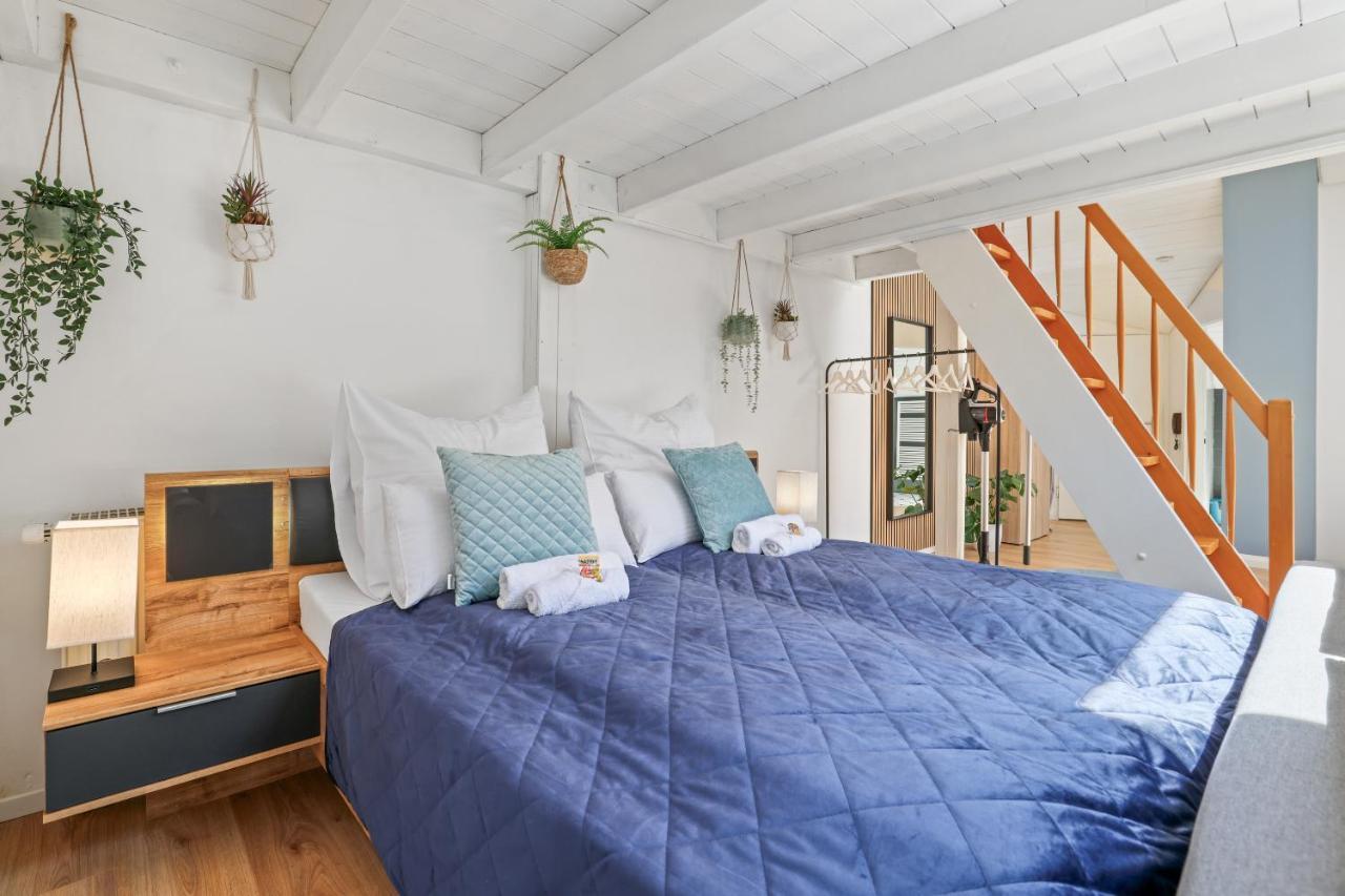 Apart21 - Blue - Maisonette - Netflix - Parking - Near Audi อินโกลชตัดต์ ภายนอก รูปภาพ