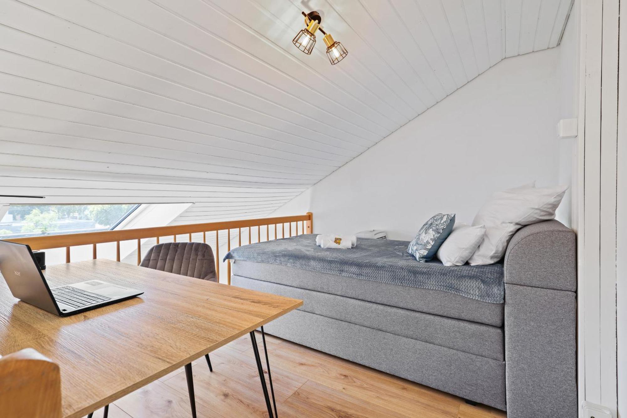 Apart21 - Blue - Maisonette - Netflix - Parking - Near Audi อินโกลชตัดต์ ภายนอก รูปภาพ